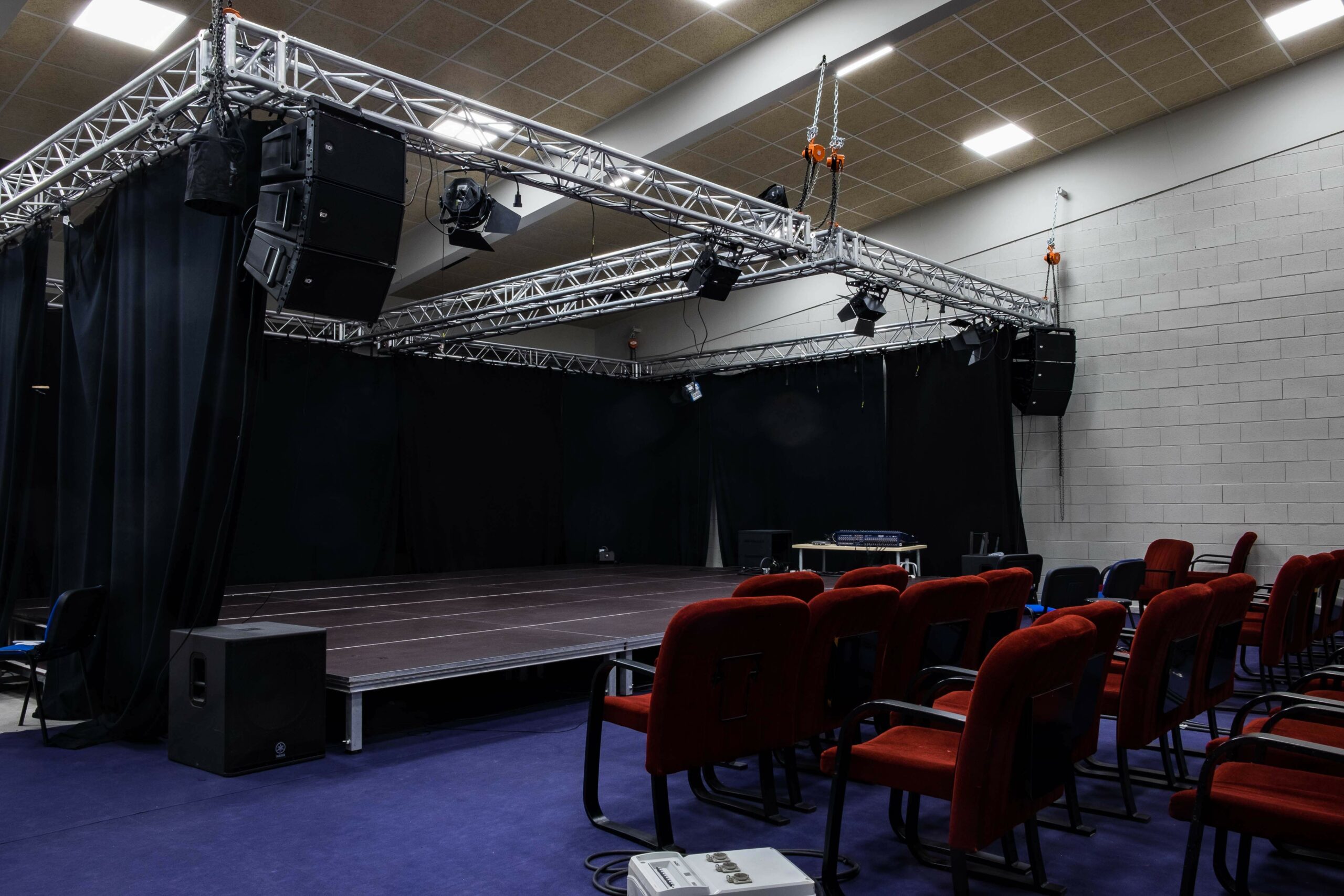 Alquiler de aulas Humanes de Madrid