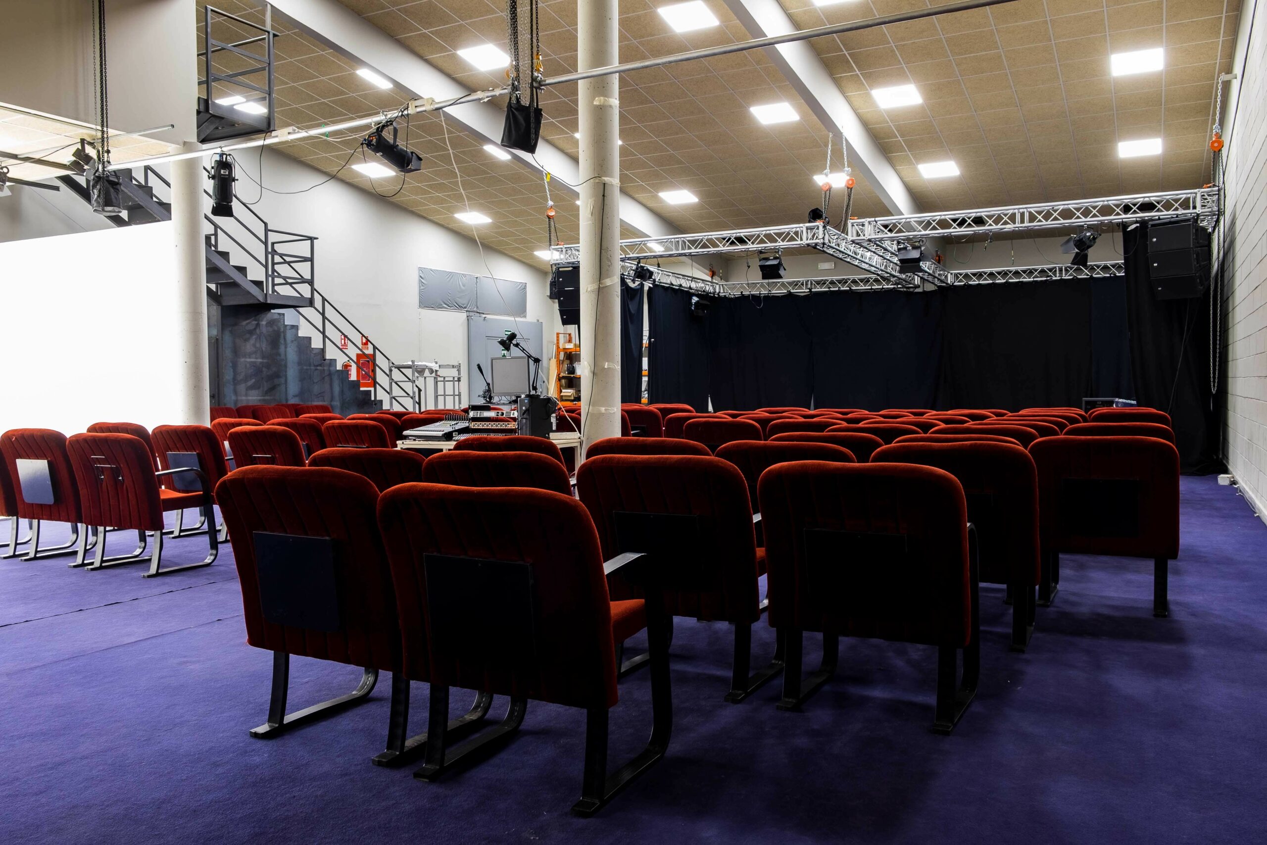 Alquiler de aulas Humanes de Madrid
