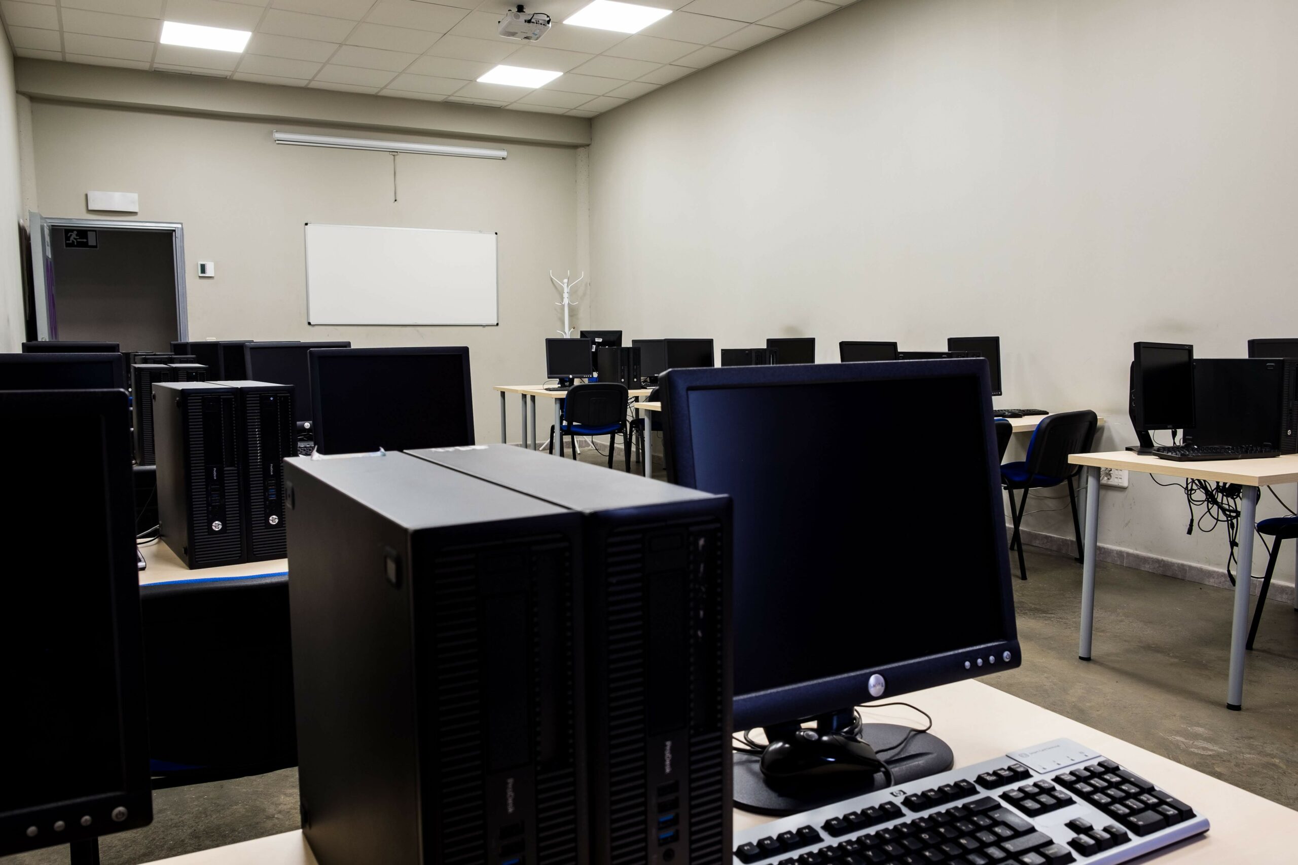 Alquiler de aulas Humanes de Madrid