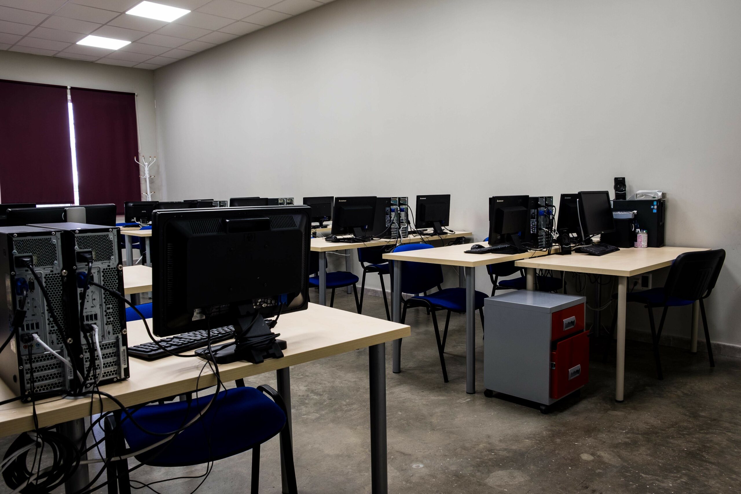 Alquiler de aulas Humanes de Madrid