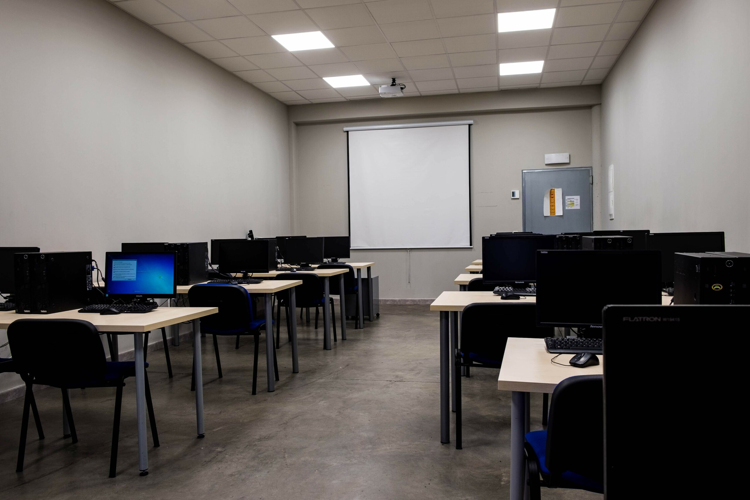 Alquiler de aulas Humanes de Madrid