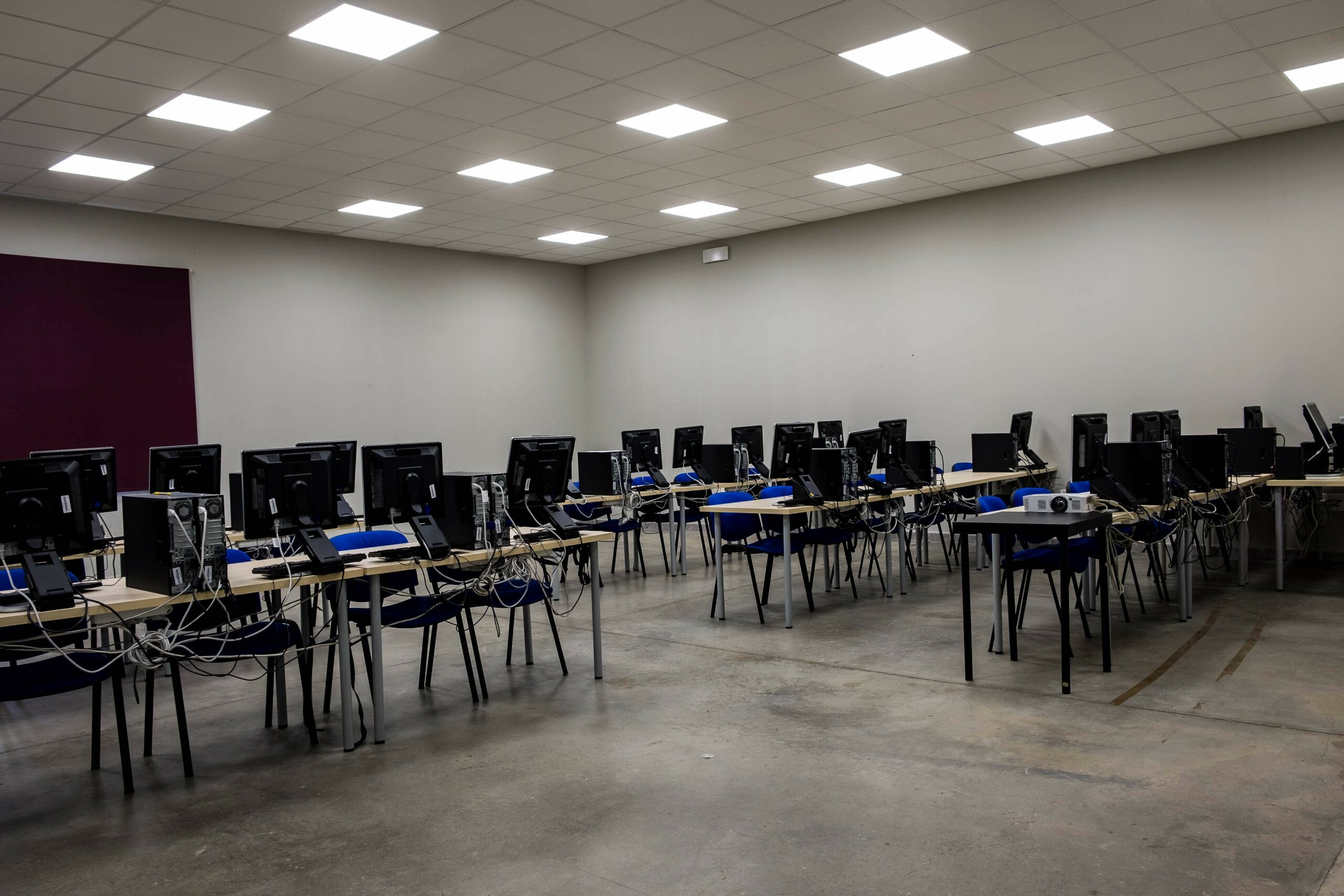 Alquiler de aulas Humanes de Madrid
