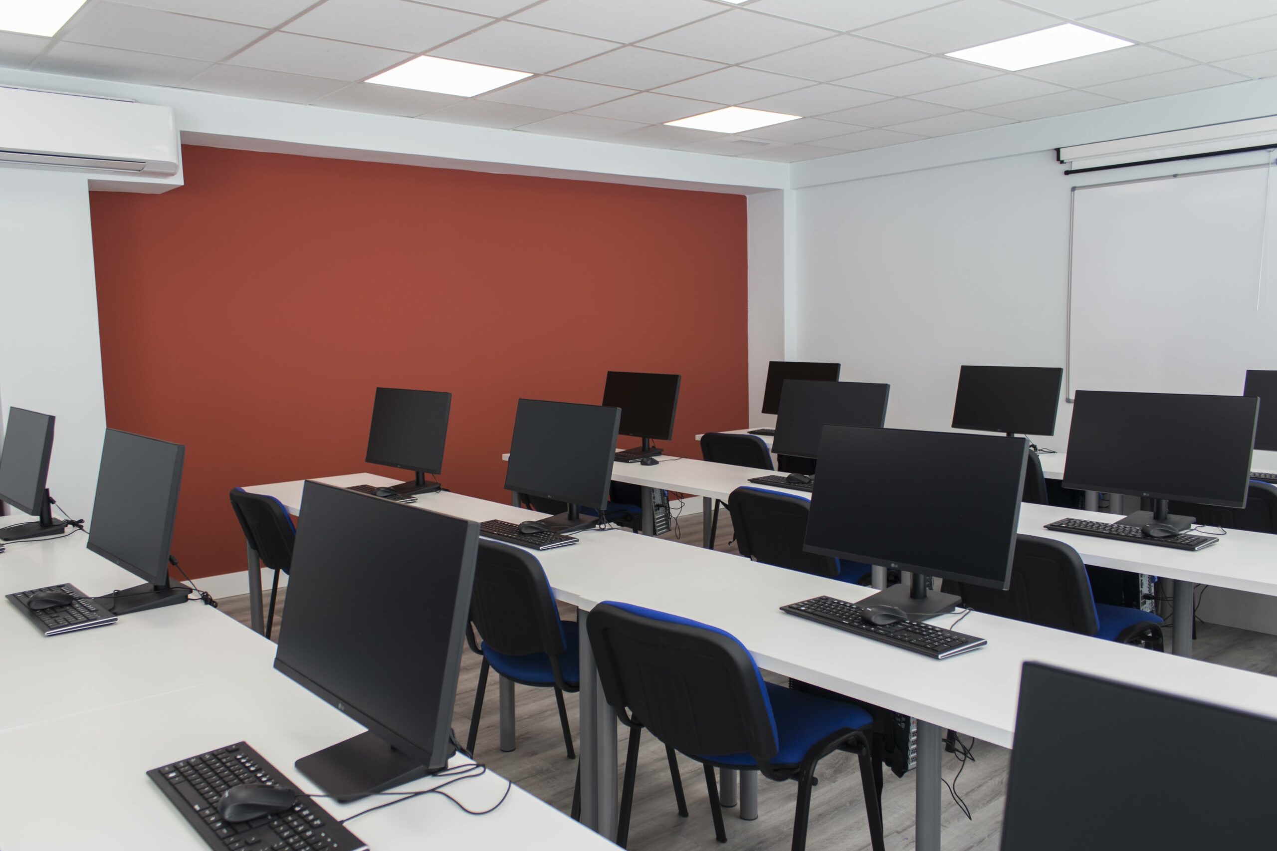Alquiler de aulas Madrid Vistalegre