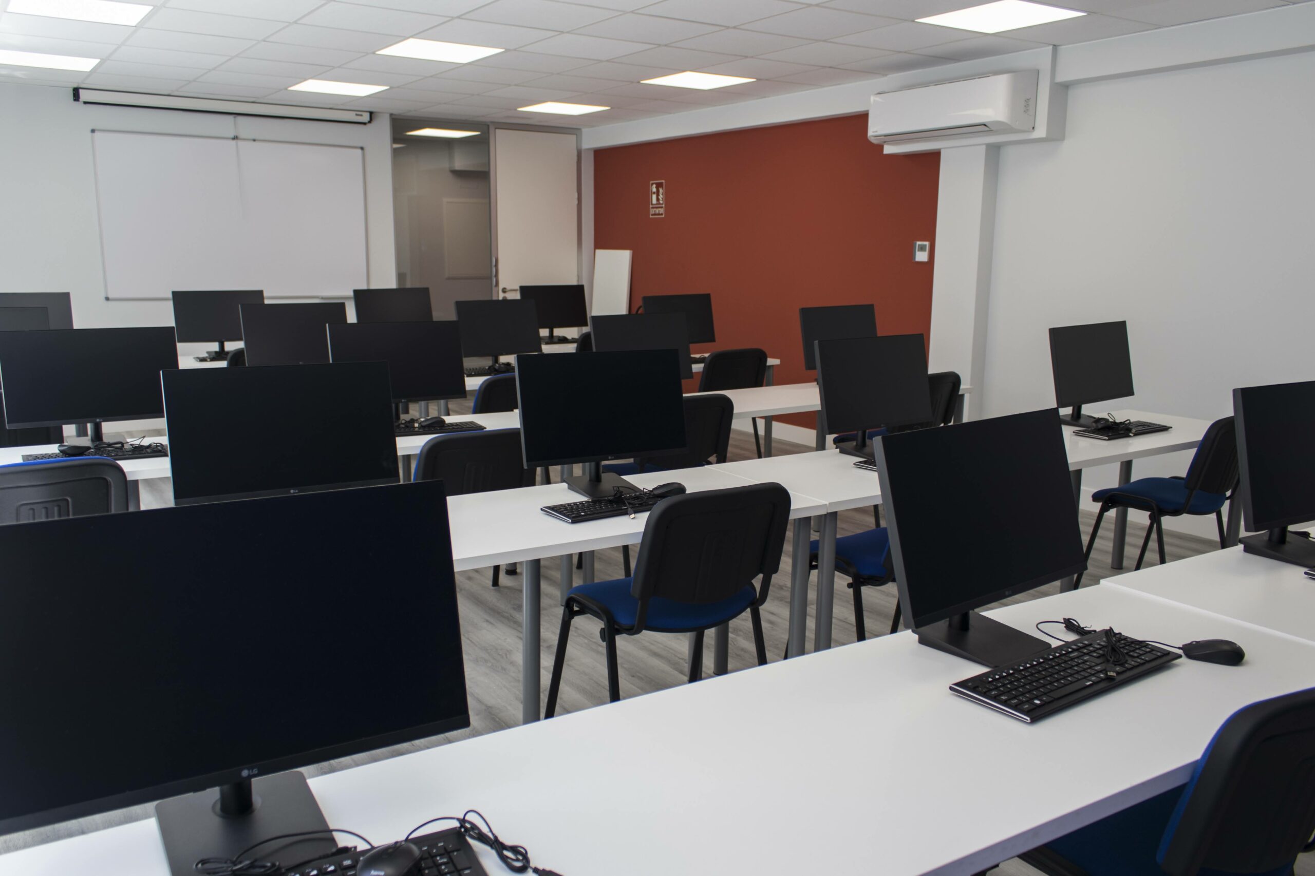 Alquiler de aulas Madrid Vistalegre